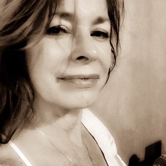 Meet your Posher, Dawn - Picture 1 of 1